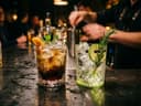 Tragos servidos en barra